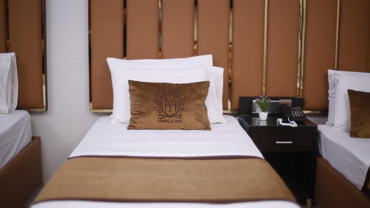 Four Squares Karachi B&B 외부 사진