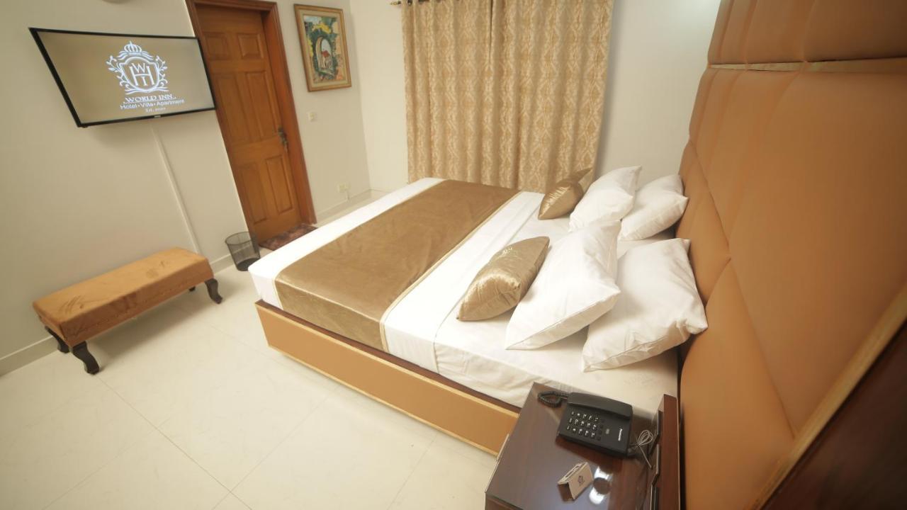 Four Squares Karachi B&B 외부 사진